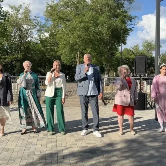 В Геническом парке культуры и отдыха состоялся концерт под открытым небом от областной филармонии